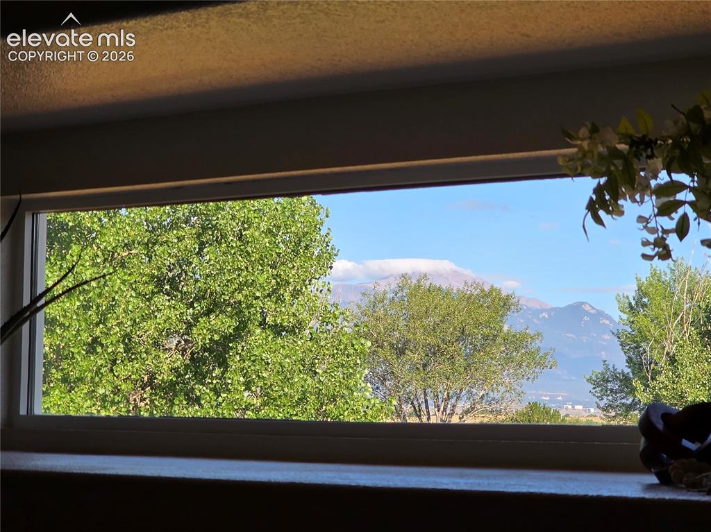 6910 Ketchum Drive Colorado Springs CO 80911