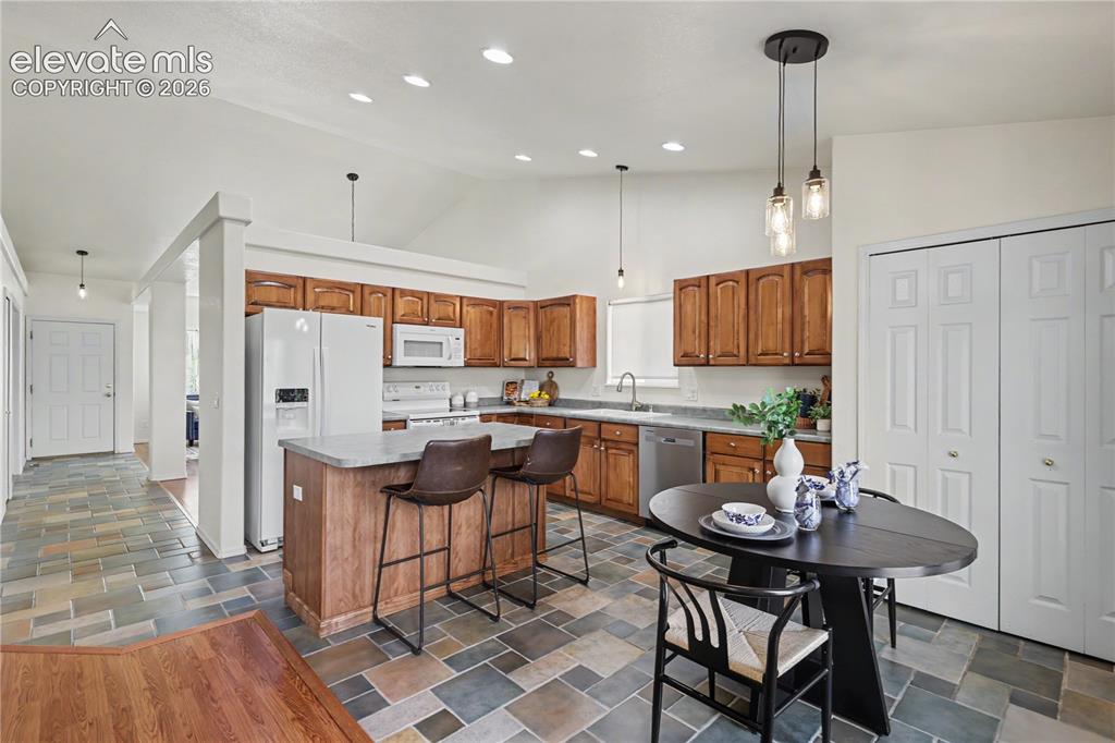 6910 Ketchum Drive Colorado Springs CO 80911