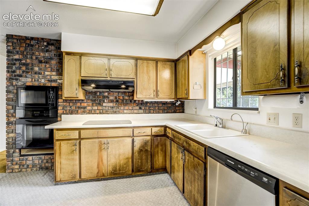 2845 Valencia Road Colorado Springs CO 80917