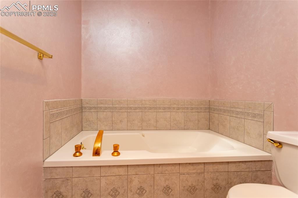 2525 Seright Court Colorado Springs CO 80915