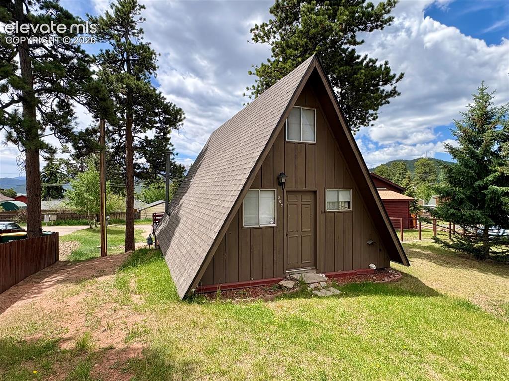 207 E Lake Avenue Woodland Park CO 80863
