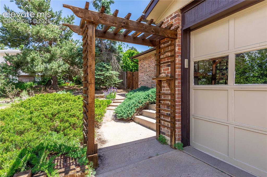 208 Elm Court Castle Rock CO 80104