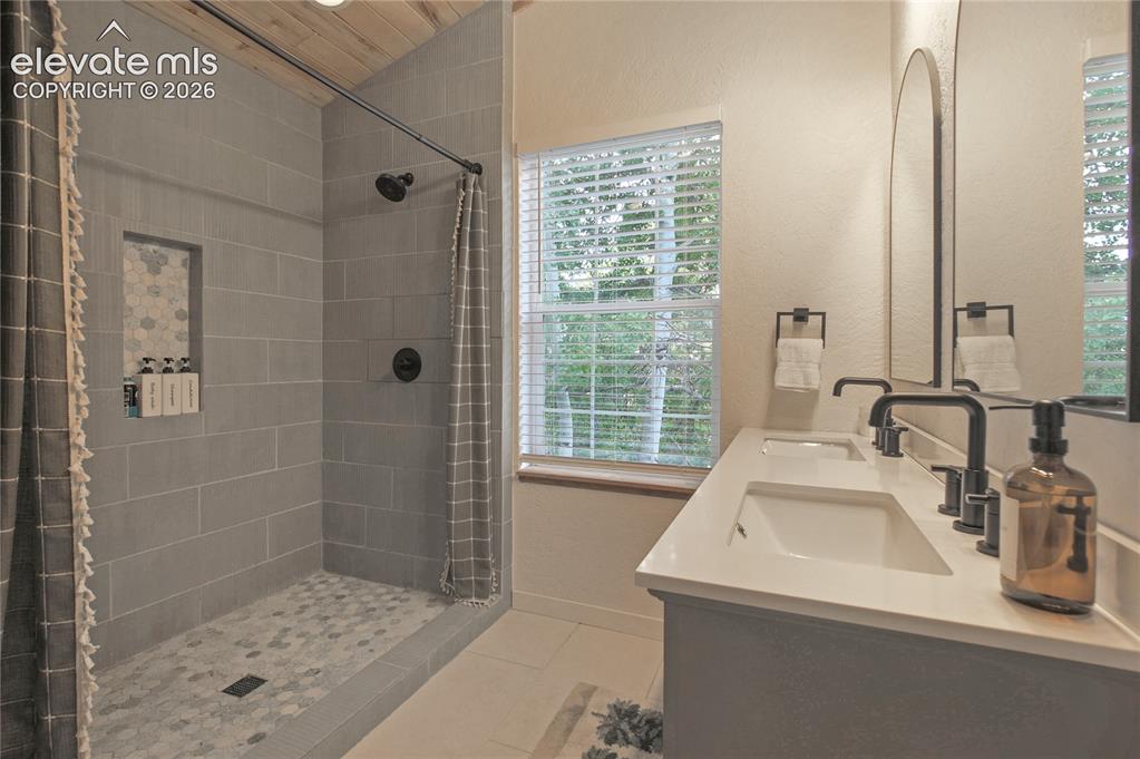 46 Apache Road Evergreen CO 80439