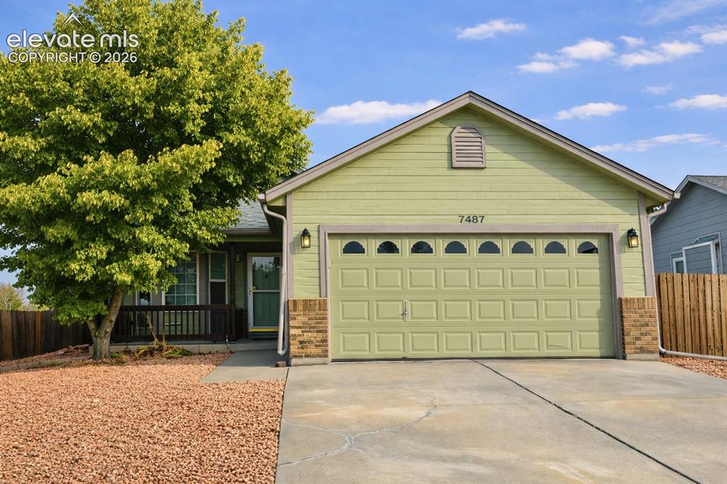 7487 Farmcrest Road Colorado Springs CO 80925