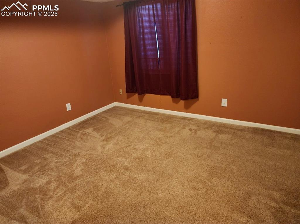 7487 Farmcrest Road Colorado Springs CO 80925