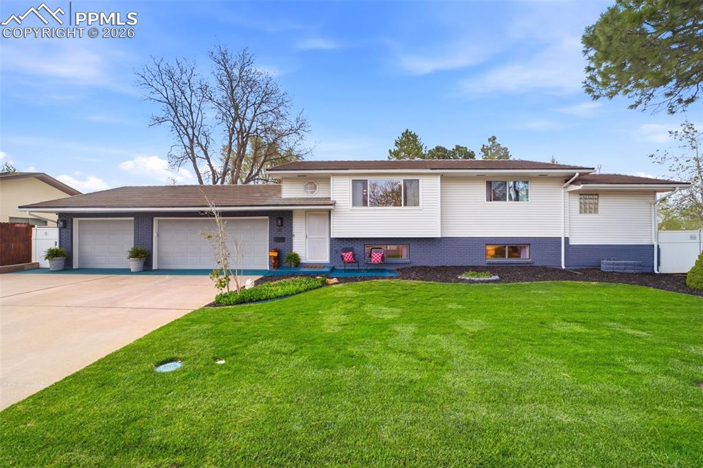 93 Fordham Circle Pueblo CO 81005