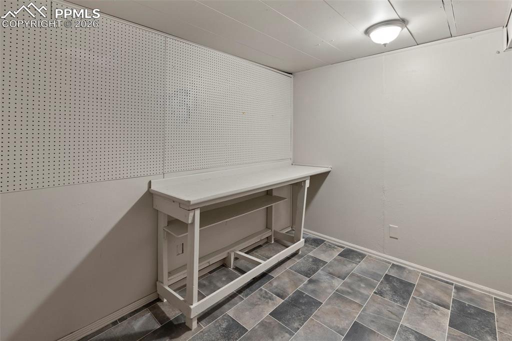 1327 Kern Street Colorado Springs CO 80915