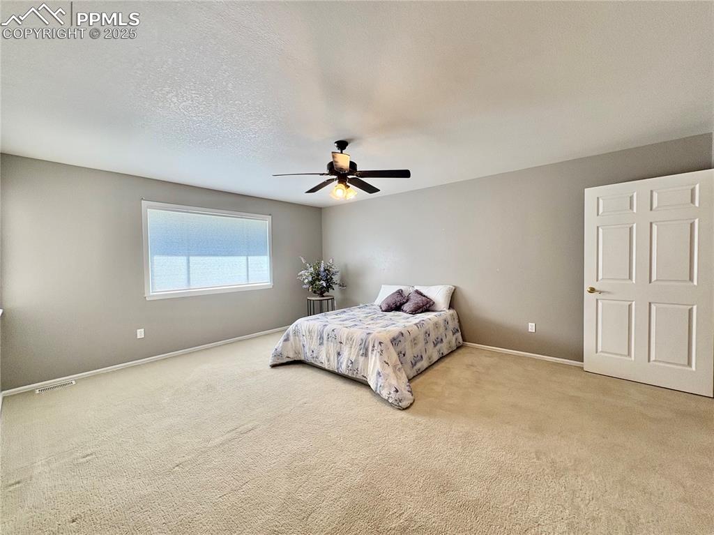 204 Bridle Trail Pueblo CO 81005