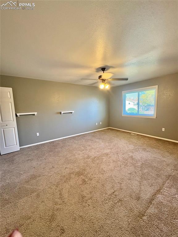 204 Bridle Trail Pueblo CO 81005