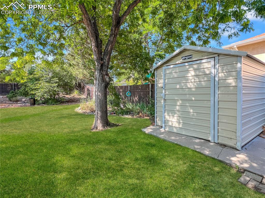 204 Bridle Trail Pueblo CO 81005