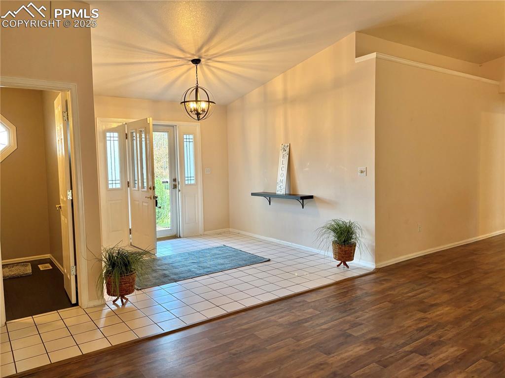 204 Bridle Trail Pueblo CO 81005