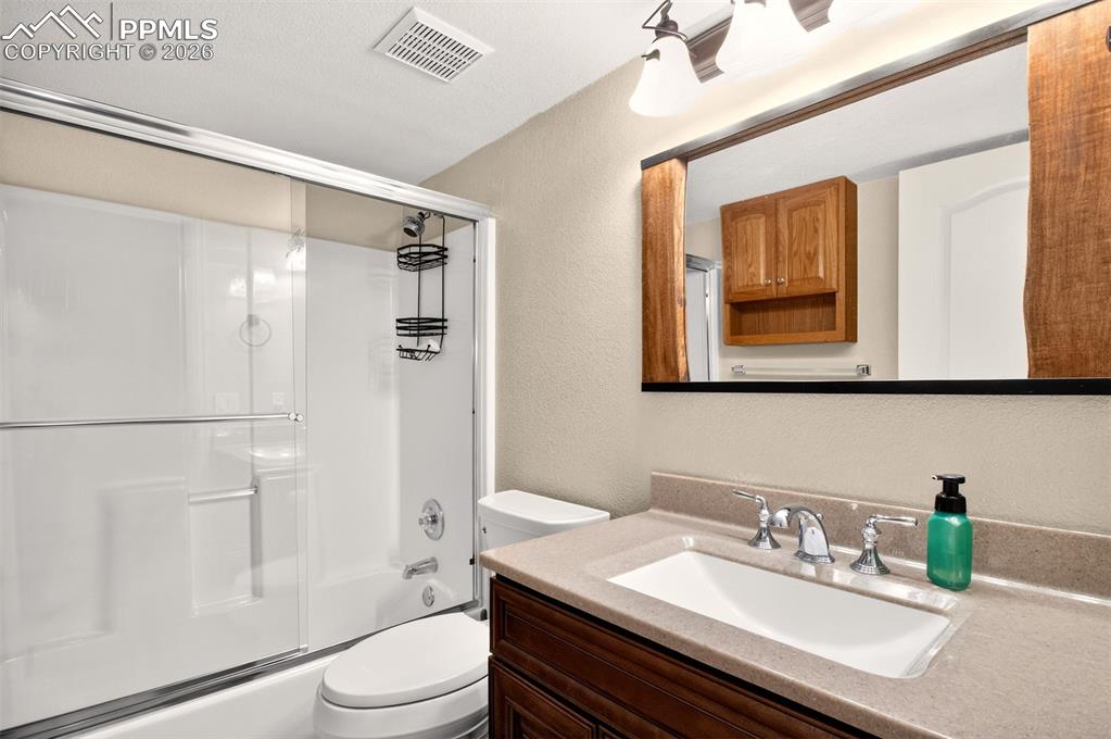 3927 Coral Point Colorado Springs CO 80917