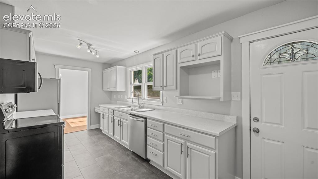 10 El Sereno Drive Colorado Springs CO 80906