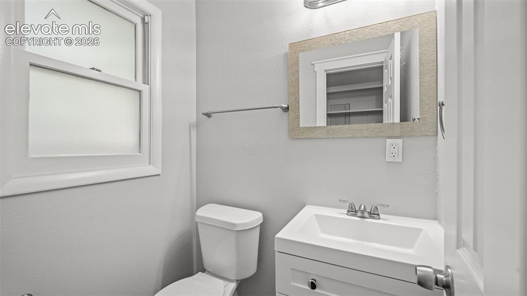 10 El Sereno Drive Colorado Springs CO 80906