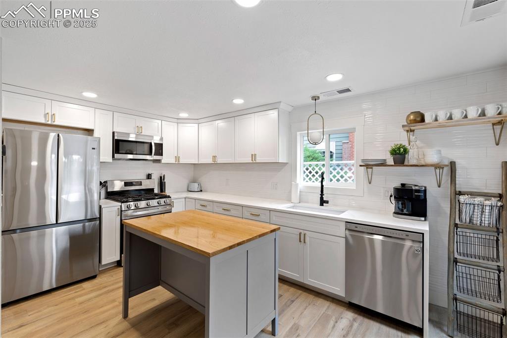 810 E Espanola Street Colorado Springs CO 80907