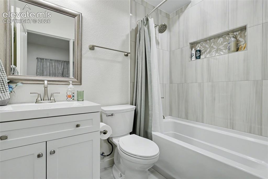 2225 Teachout Creek Court Monument CO 80132