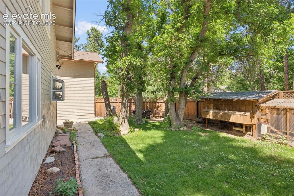 1515 W Cheyenne Road Colorado Springs CO 80906