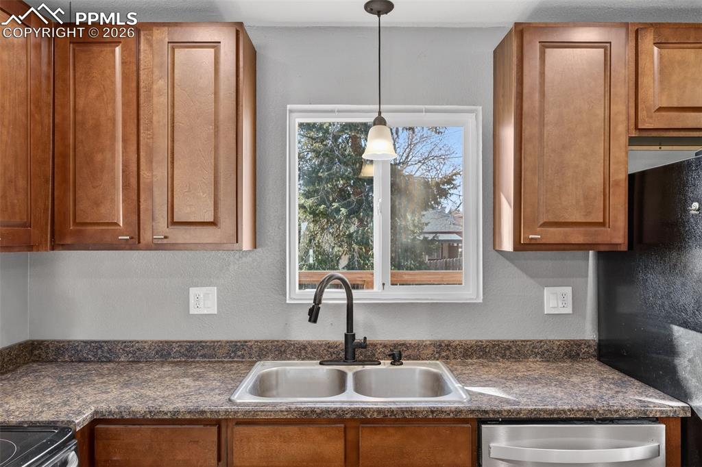 1410 Auburn Drive Colorado Springs CO 80909