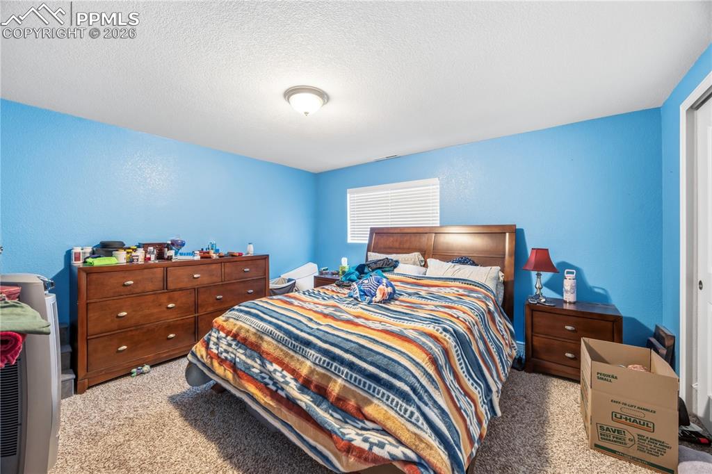 2122 Sussex Lane Colorado Springs CO 80909