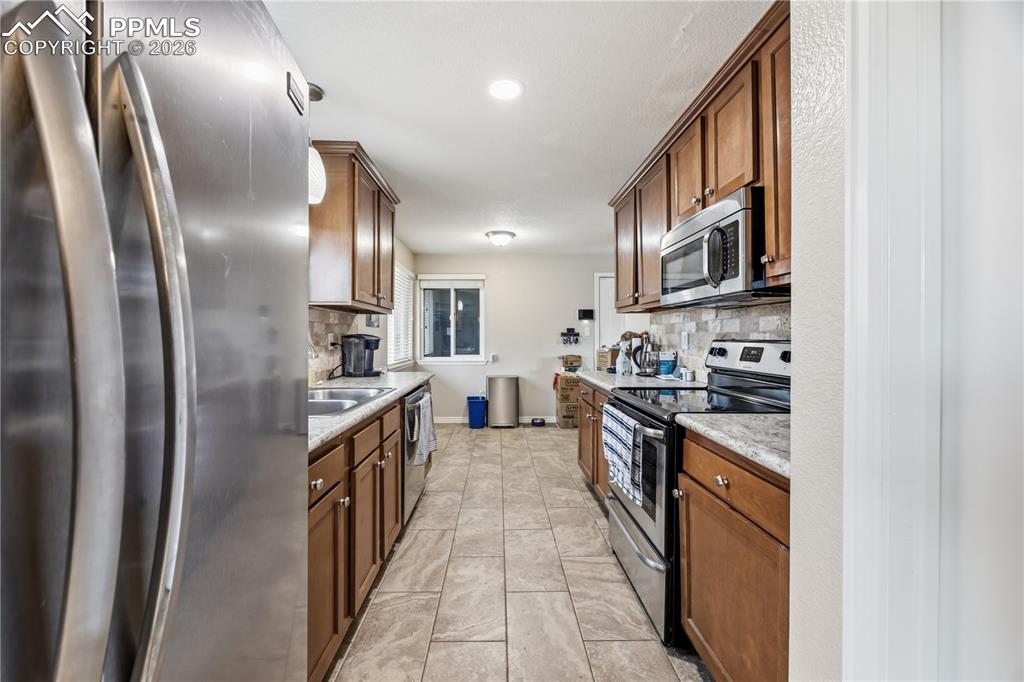 2122 Sussex Lane Colorado Springs CO 80909