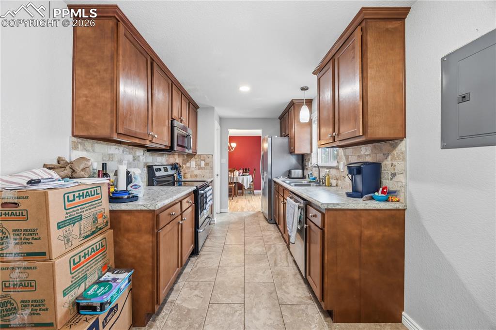 2122 Sussex Lane Colorado Springs CO 80909