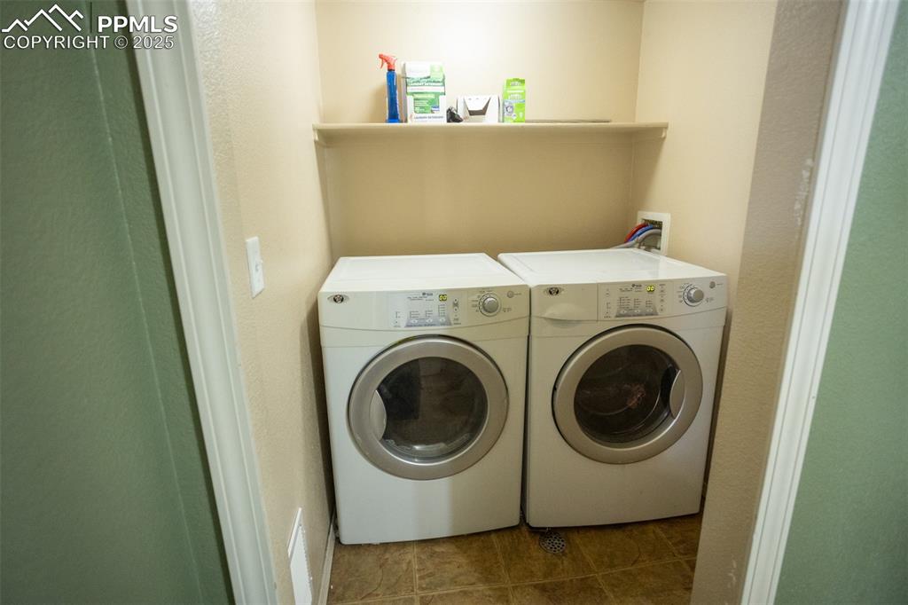 8237 Parkglen Drive Fountain CO 80817