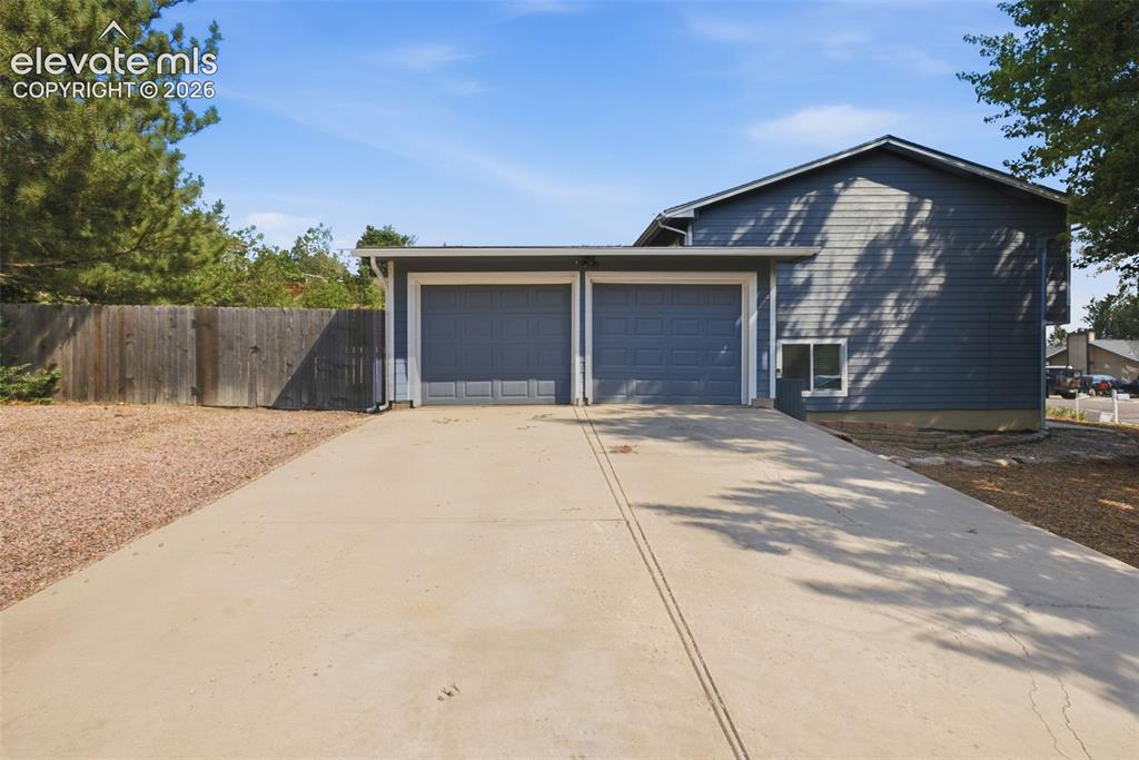 1239 Suncrest Way Colorado Springs CO 80906
