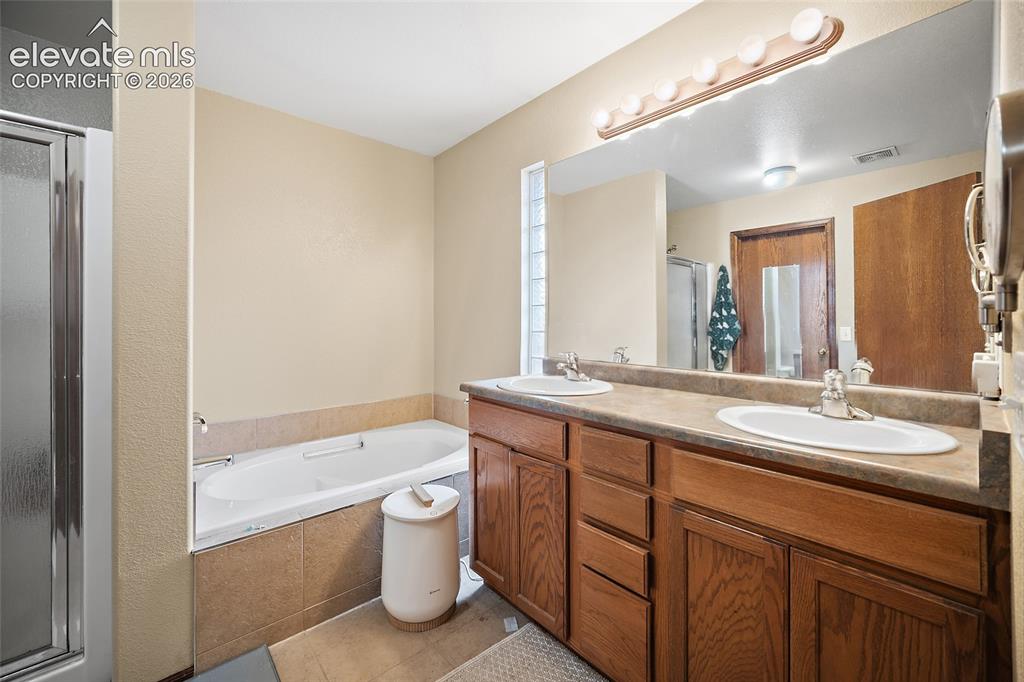 1277 N Sandstone Lane Pueblo CO 81007