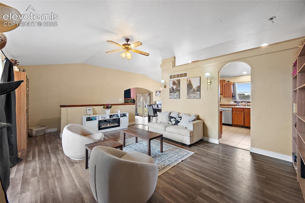 1277 N Sandstone Lane Pueblo CO 81007