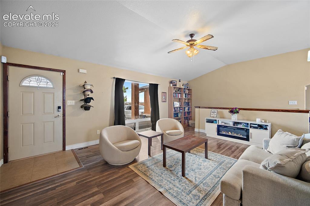 1277 N Sandstone Lane Pueblo CO 81007