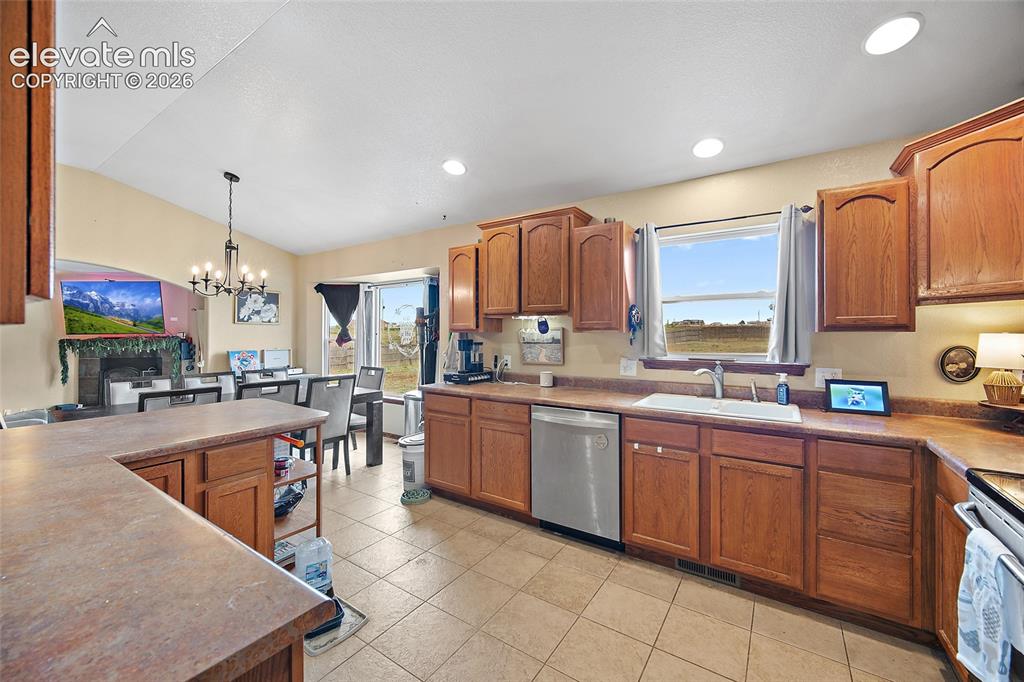 1277 N Sandstone Lane Pueblo CO 81007