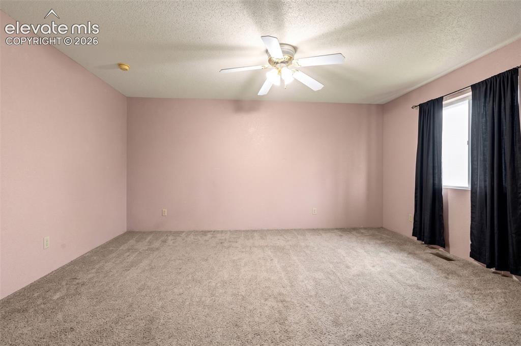 1128 E Rustic Drive Pueblo CO 81007