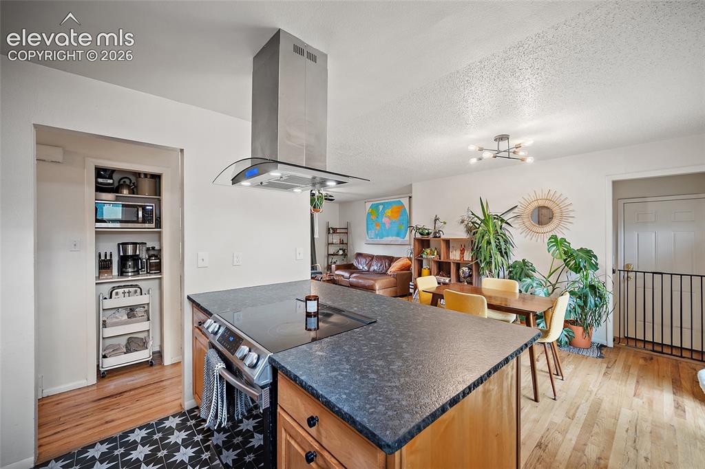 1531 Saratoga Drive Colorado Springs CO 80910
