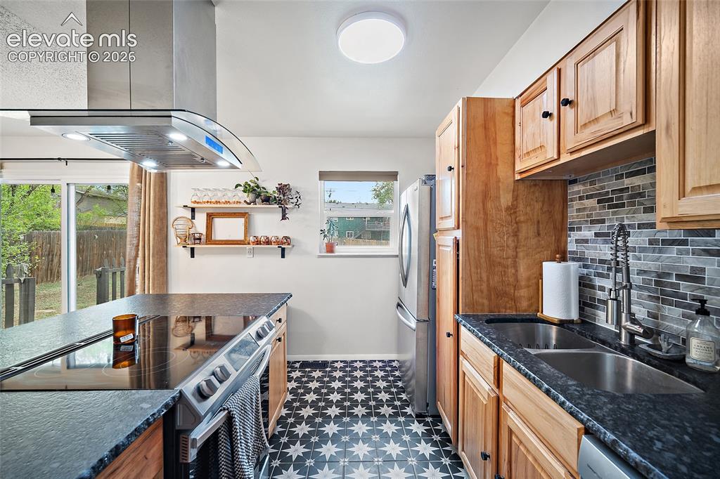 1531 Saratoga Drive Colorado Springs CO 80910