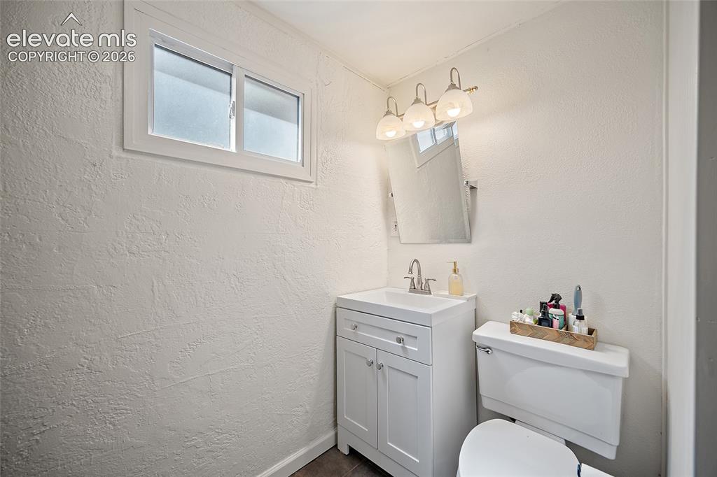 1531 Saratoga Drive Colorado Springs CO 80910