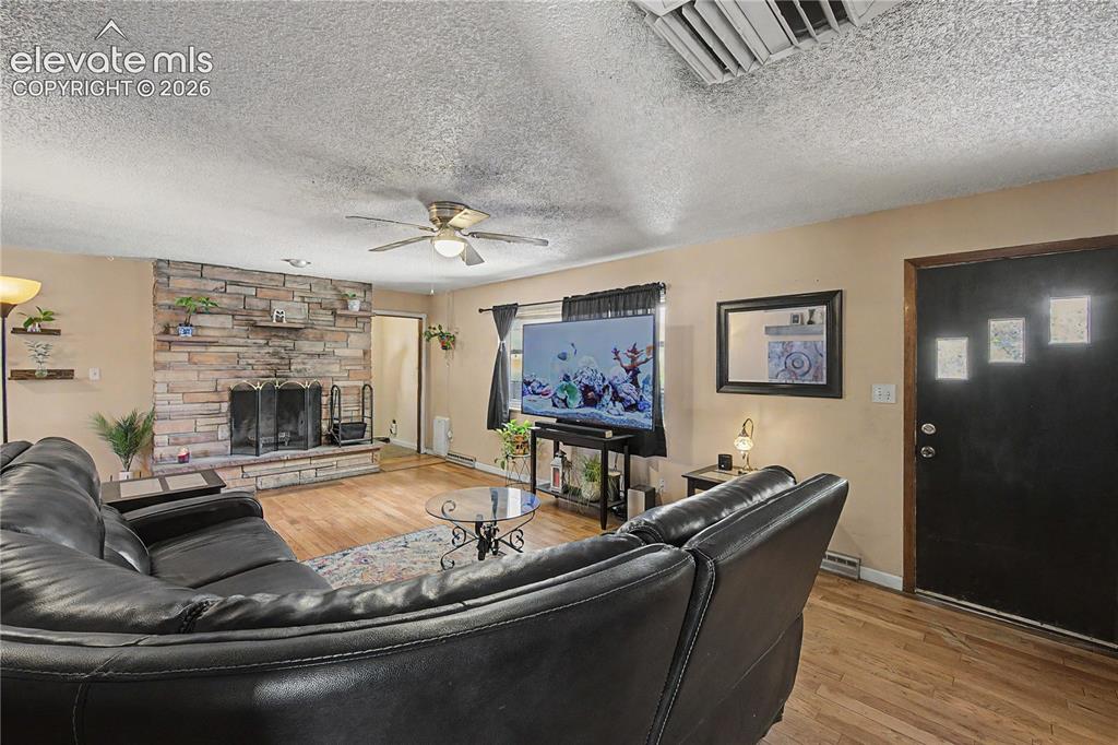 1702 N 8th Street Canon City CO 81212
