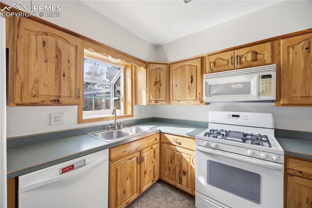 570 Catalina Drive Colorado Springs CO 80906