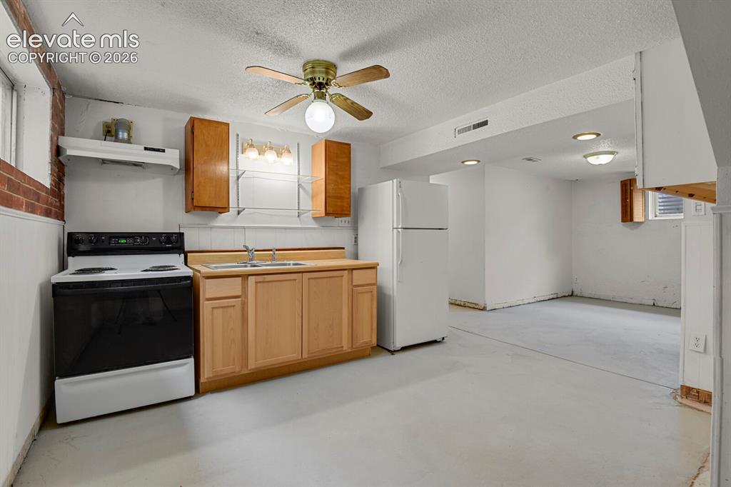 523 E Las Animas Street Colorado Springs CO 80903