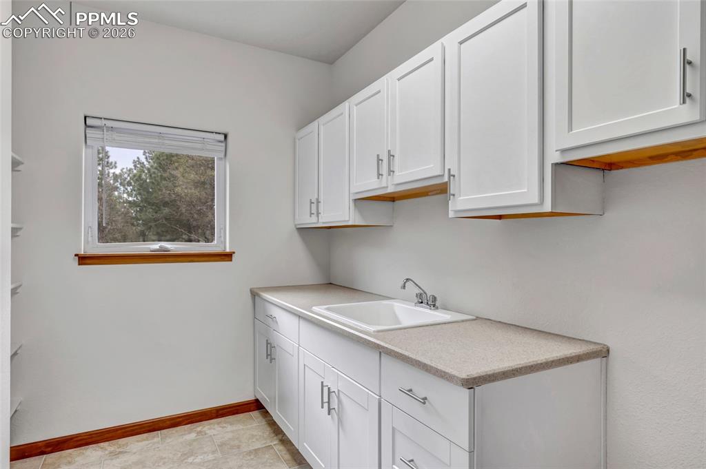 1205 Oakmoor Heights Colorado Springs CO 80906
