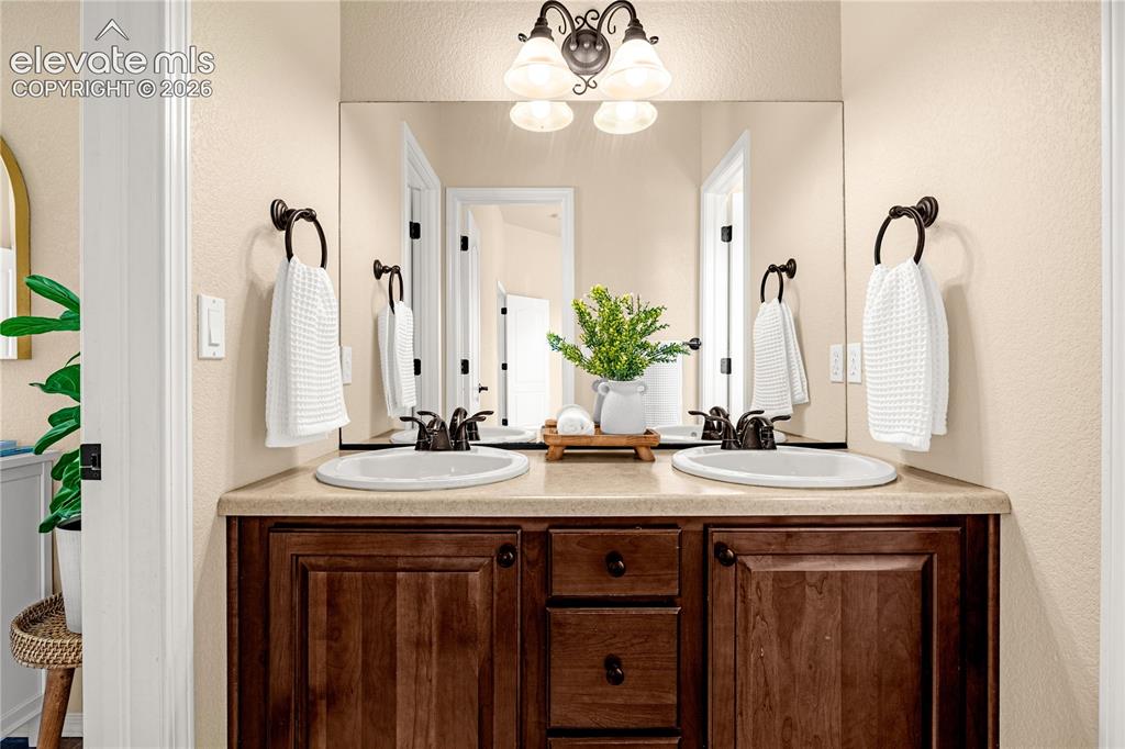 13896 Windy Oaks Road Colorado Springs CO 80921