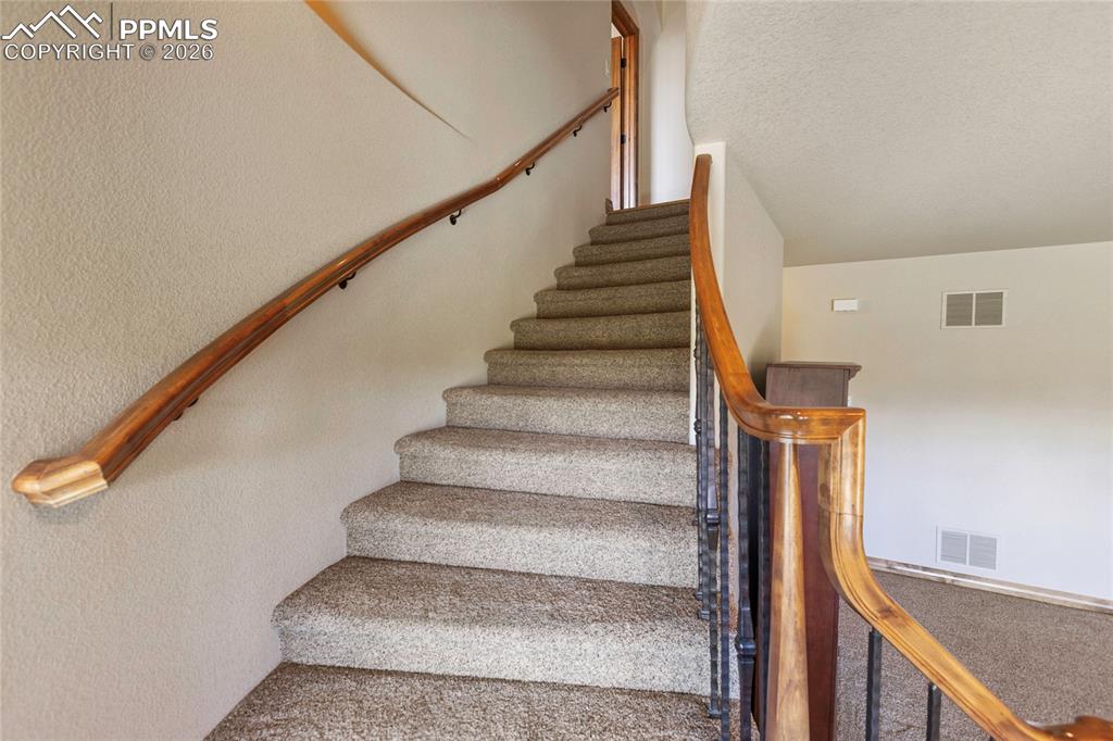 17474 Pond View Place Colorado Springs CO 80908