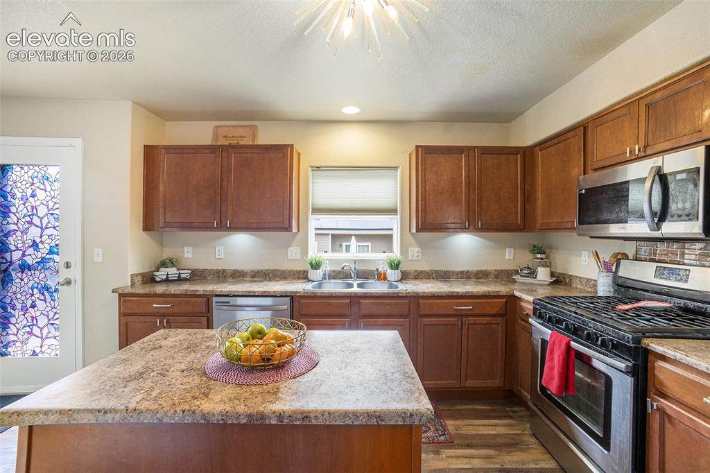 8317 Chasewood Loop Colorado Springs CO 80908