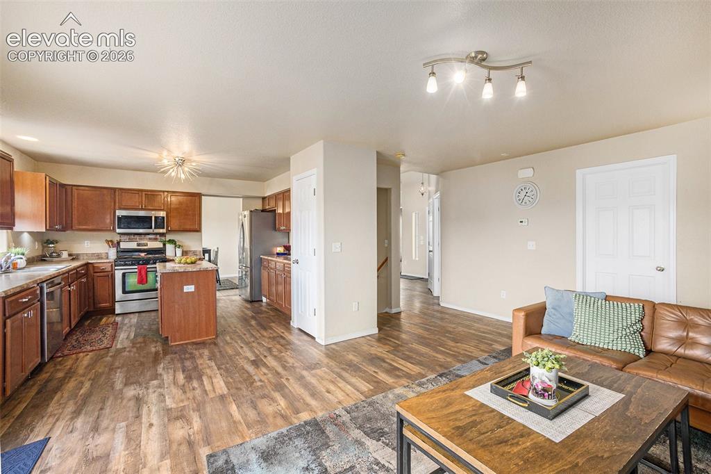 8317 Chasewood Loop Colorado Springs CO 80908