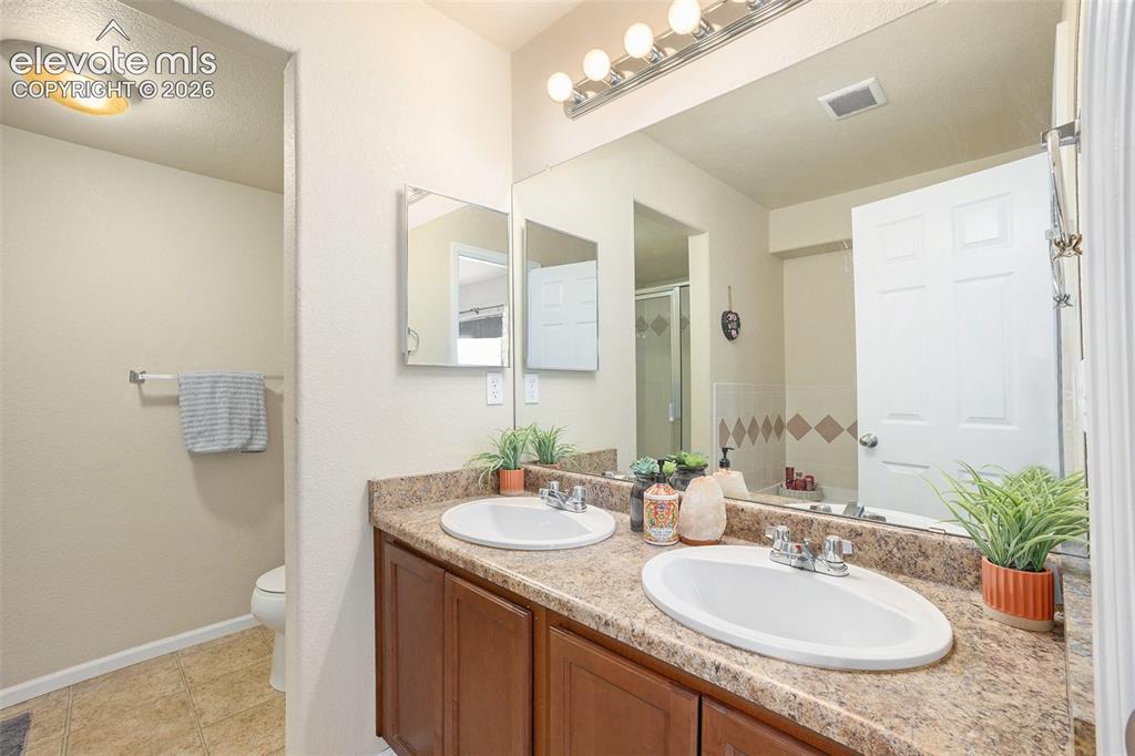 8317 Chasewood Loop Colorado Springs CO 80908