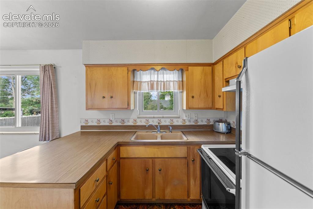 108 Ithaca Street Colorado Springs CO 80911