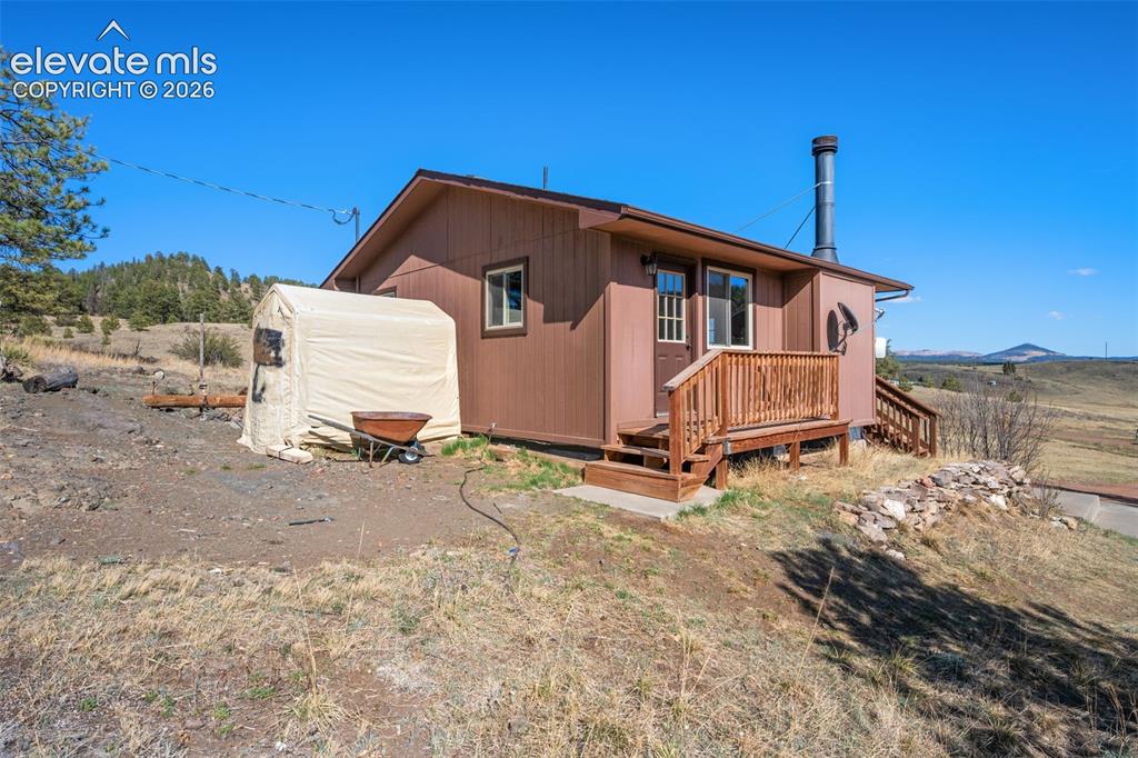 11 Valley Circle Guffey CO 80820