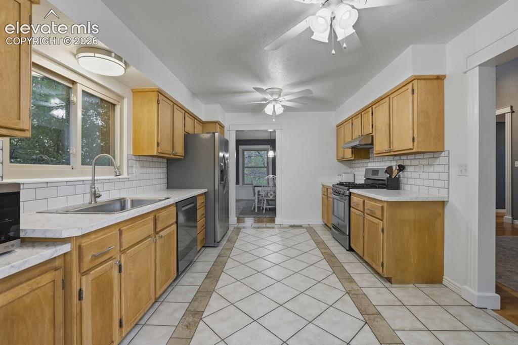 5424 Country Heights Drive Colorado Springs CO 80917