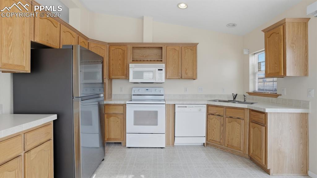4578 Gray Fox Heights Colorado Springs CO 80922