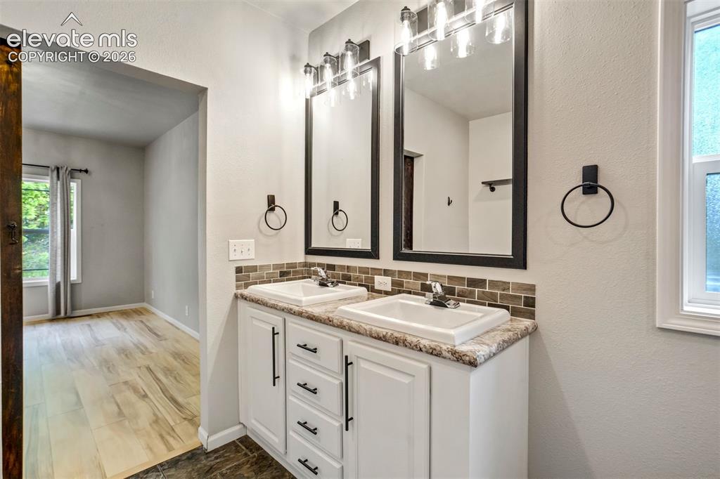 4998 Chippewa Drive Larkspur CO 80118