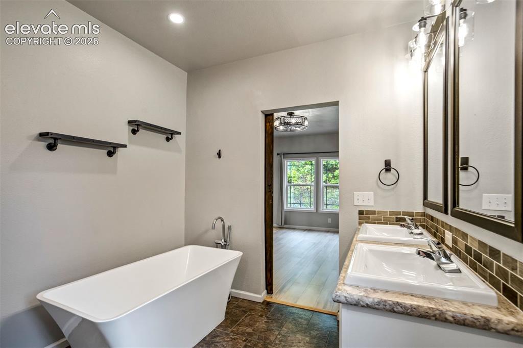 4998 Chippewa Drive Larkspur CO 80118